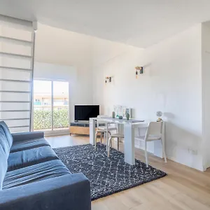 https://appartement-t3-avec-balcon-parking.fr-provencehotel.com